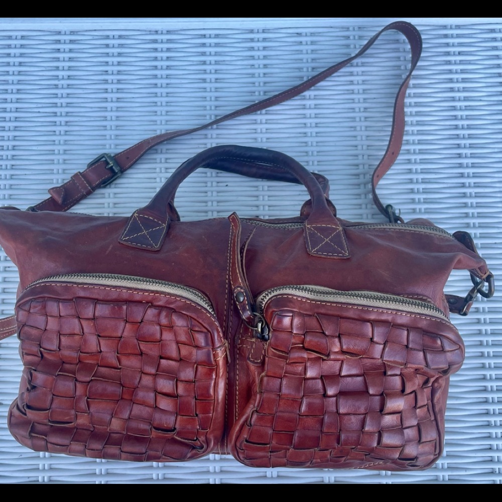 Frye tan leather purse